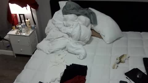 Snapshot of dcrush76 chatting on February 28, 10:28 pm DCrush online show from February 28, 10:28 pm