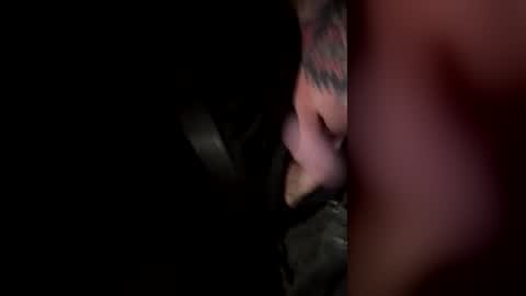 dcwells1992 online show from May 18, 5:02 am
