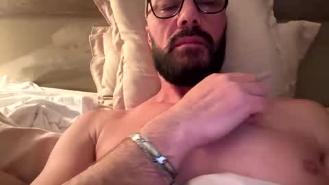 Snapshot of ddark1979 chatting on February 22, 10:19 pm ddark1979 online show from February 22, 10:19 pm