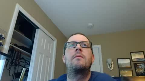 ddeeeezznnuuttzz online show from January 13, 1:23 am