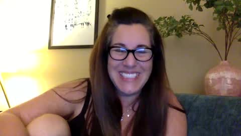 DDMolly online show from January 3, 4:11 am