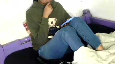 Snapshot of de_maskedcouple chatting on June 22, 12:24 am de_maskedcouple online show from June 22, 12:24 am