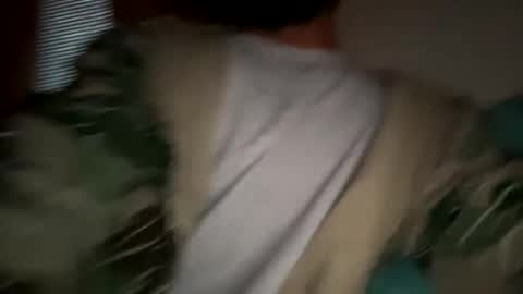 Snapshot of dealwithit805747 chatting on December 5, 12:52 am dealwithit805747 online show from December 5, 12:52 am