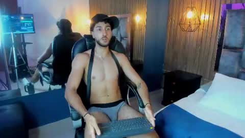 Dean Aimee online show from July 29, 11:30 am