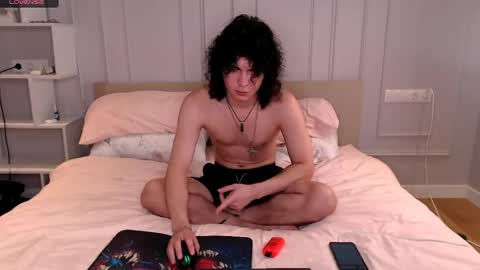 dean_raven online show from May 11, 7:33 pm