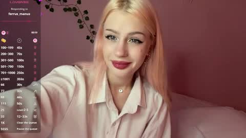 Maggie online show from May 30, 12:30 am