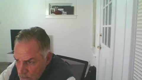 Snapshot of deano2nyc chatting on January 1, 5:11 am Deano DILF online show from January 1, 5:11 am