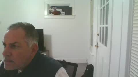 Snapshot of deano2nyc chatting on January 1, 10:54 am Deano DILF online show from January 1, 10:54 am
