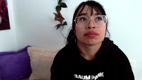 DearAbbie online show from February 5, 8:14 pm