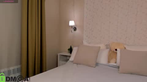 Jennifer online show from January 11, 11:32 pm