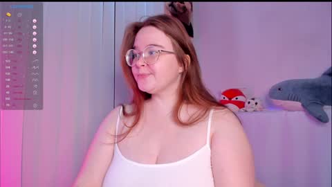 Snapshot of debbiewood chatting on December 9, 6:34 am DeboraDebbieDee online show from December 9, 6:34 am