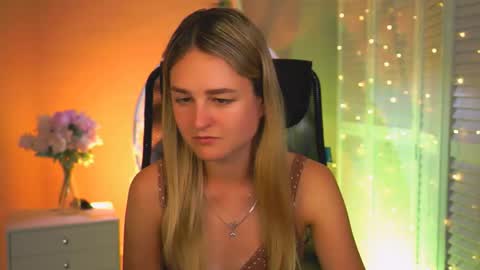 Debora online show from May 16, 3:25 am