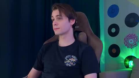 Samuel online show from March 7, 3:42 pm