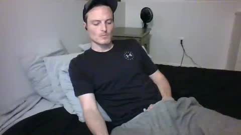 Snapshot of dee4dayz19 chatting on November 1, 2:02 am Dee4dayz online show from November 1, 2:02 am