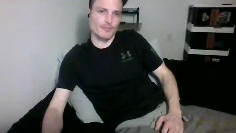 Snapshot of dee4dayz19 chatting on December 18, 1:22 am Dee4dayz online show from December 18, 1:22 am