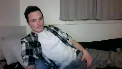 Snapshot of dee4dayz19 chatting on February 10, 2:37 am Dee4dayz online show from February 10, 2:37 am