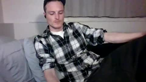 Snapshot of dee4dayz19 chatting on February 15, 2:19 am Dee4dayz online show from February 15, 2:19 am