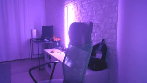 Amanda online show from May 16, 8:07 pm