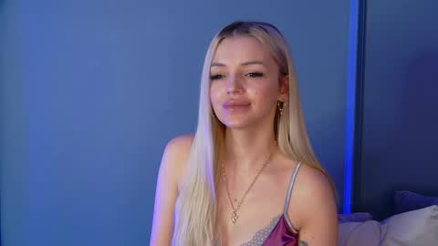 Snapshot of deeavip chatting on February 18, 6:09 am DeeaVIP online show from February 18, 6:09 am