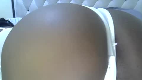 Snapshot of deechic_2 chatting on November 13, 7:46 pm deechic_2 online show from November 13, 7:46 pm