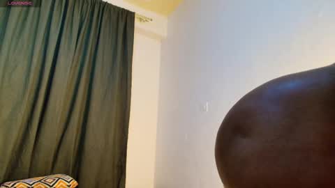 Snapshot of deeloverxx chatting on March 25, 7:20 pm Dee online show from March 25, 7:20 pm