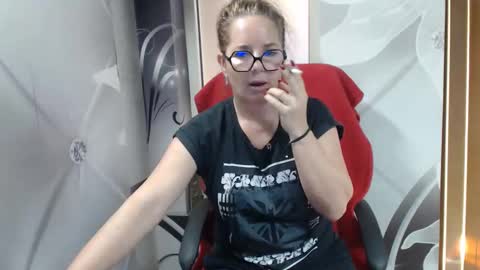 Snapshot of deepintoyourmind chatting on March 13, 10:00 am hi guys i m a cute milf i m here for good time and nice people pls be respectfool and enjoy me online show from March 13, 10:00 am