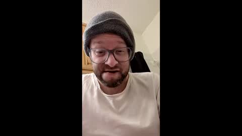 Snapshot of deesabird chatting on February 16, 5:25 am deesabird online show from February 16, 5:25 am