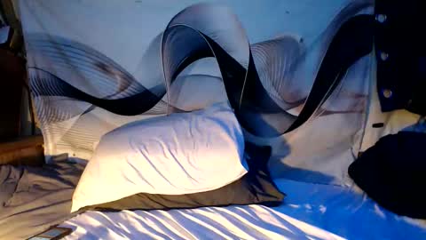 Snapshot of deezy2281 chatting on February 2, 8:13 am deezy2281 online show from February 2, 8:13 am