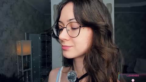 Amy online show from February 22, 8:51 pm