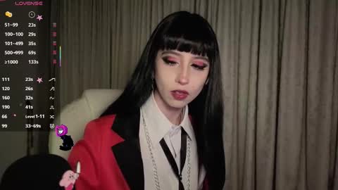 Stephanie.e  online show from December 17, 6:19 am
