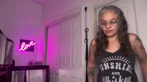 Snapshot of degeneratesaint chatting on September 29, 1:33 am Tori online show from September 29, 1:33 am