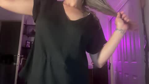 Snapshot of degeneratesaint chatting on October 16, 6:47 am Tori online show from October 16, 6:47 am