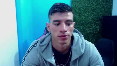 Snapshot of deiby_baby chatting on December 7, 9:22 pm DEIBY online show from December 7, 9:22 pm