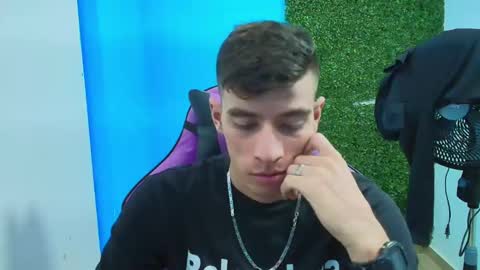 Snapshot of deiby_baby chatting on January 15, 3:22 am DEIBY online show from January 15, 3:22 am