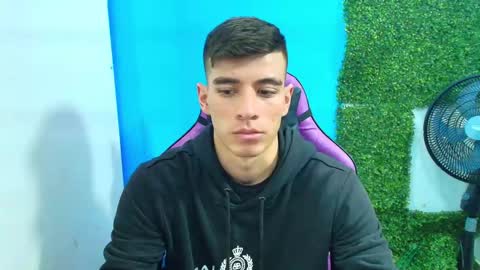 Snapshot of deiby_baby chatting on January 28, 8:58 pm DEIBY online show from January 28, 8:58 pm