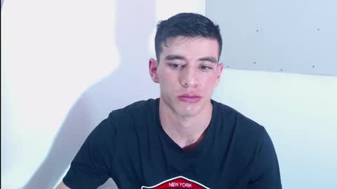 Snapshot of deiby_baby chatting on February 22, 12:27 am DEIBY online show from February 22, 12:27 am