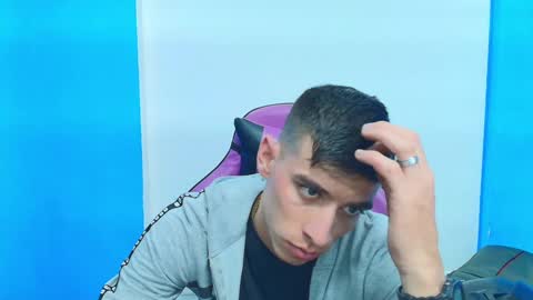 Snapshot of deiby_baby chatting on March 5, 10:54 pm DEIBY online show from March 5, 10:54 pm