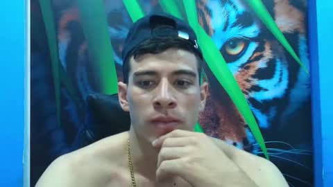 Snapshot of deiby_baby chatting on February 12, 8:59 pm DEIBY online show from February 12, 8:59 pm