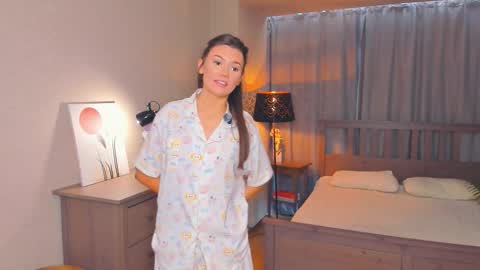 Snapshot of deidreluer chatting on March 25, 7:14 am Laura online show from March 25, 7:14 am