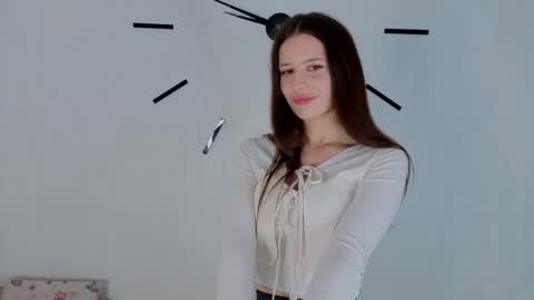 Snapshot of delenabeddo chatting on May 26, 5:03 am Leia online show from May 26, 5:03 am