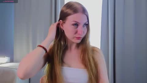 Jennyblonde and Violetredhead online show from June 4, 4:51 am