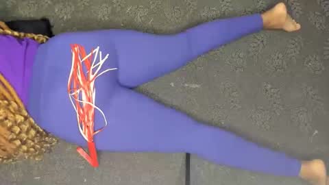 deli_la online show from November 21, 7:01 pm