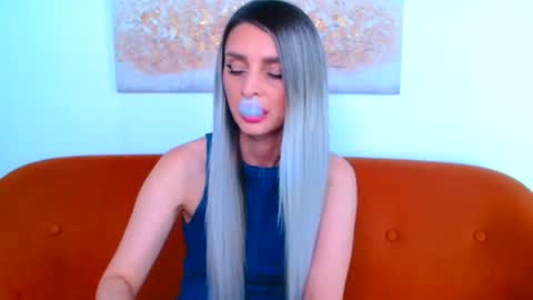 deliciaalove online show from July 19, 6:22 pm