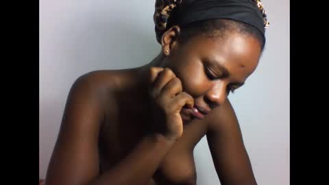 EVAH online show from March 20, 10:42 am