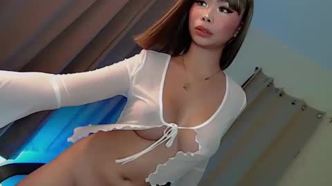 Snapshot of deliciousfaye chatting on February 6, 4:47 pm Hello your loving faye 3 online show from February 6, 4:47 pm