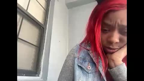 Snapshot of delightfuldark chatting on February 25, 7:23 pm delightfuldark online show from February 25, 7:23 pm