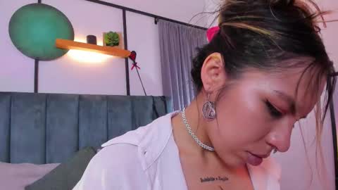 della online show from February 3, 9:09 pm