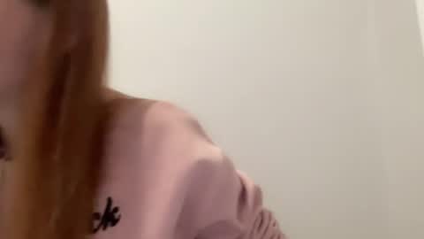 Snapshot of deliverysmile chatting on December 16, 11:28 pm Delivery      online show from December 16, 11:28 pm