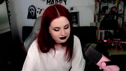 Snapshot of dellacrush_ chatting on November 1, 3:03 pm dellacrush_ online show from November 1, 3:03 pm