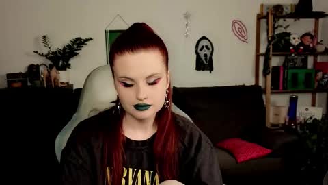 Snapshot of dellacrush_ chatting on December 21, 6:04 pm dellacrush_ online show from December 21, 6:04 pm